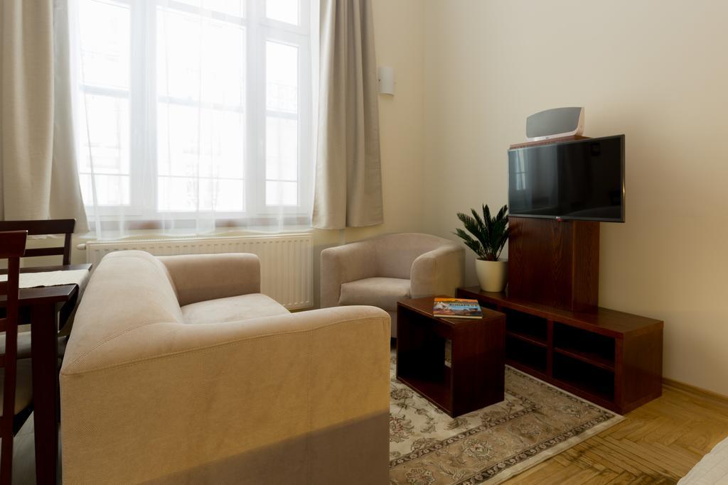 Family Buddha Apartment Budapest Ngoại thất bức ảnh